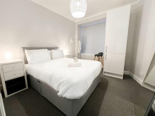 Glasgow 2 Bedroom Apartment