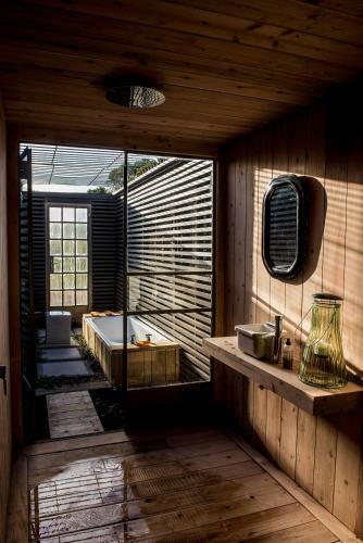 Lodge Woodcutters Forest Cottages