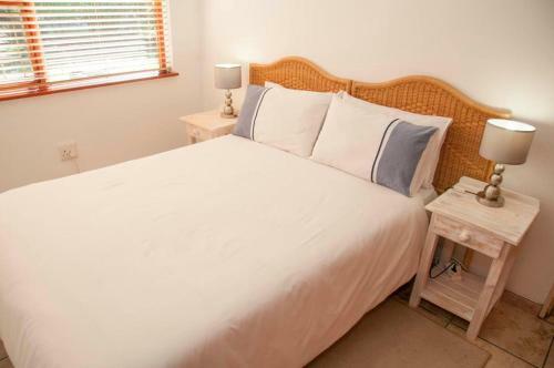 Brenton Park 6 Sleeper Cottage