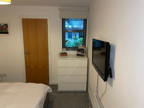2 Bed Apartment In Glasgow City Centre Cop26