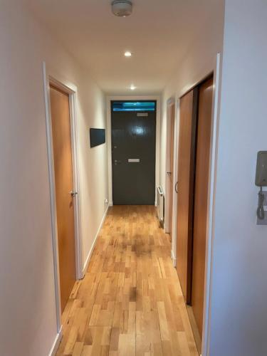 2 Bed Apartment In Glasgow City Centre Cop26