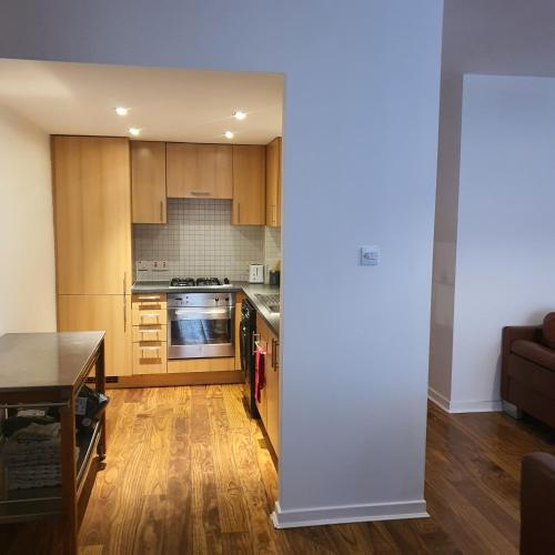 Apartamento Modern Apt @tramway Theatre (2bed2bath)