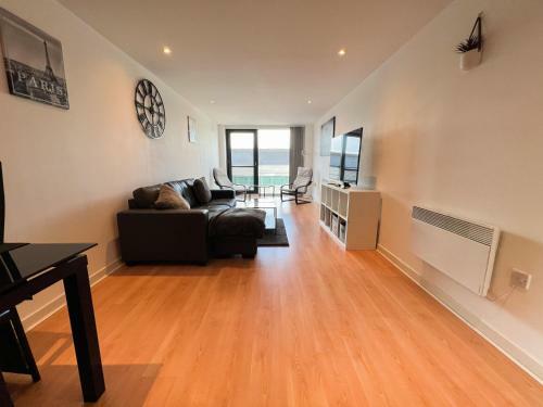 2 Bedroom Apartment Secc Hydro