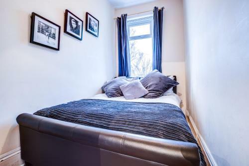 Premium 4-bed Room House. Great Central Location.