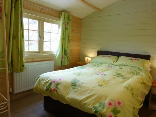 Dollys Hideaway Cabin