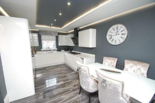 Mosspark Luxury House