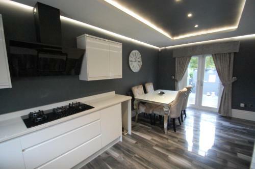 Mosspark Luxury House