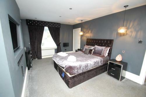 Mosspark Luxury House
