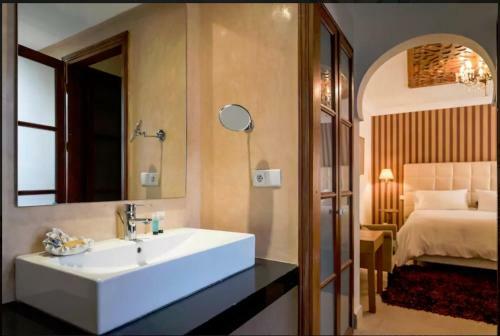 Riad Slama