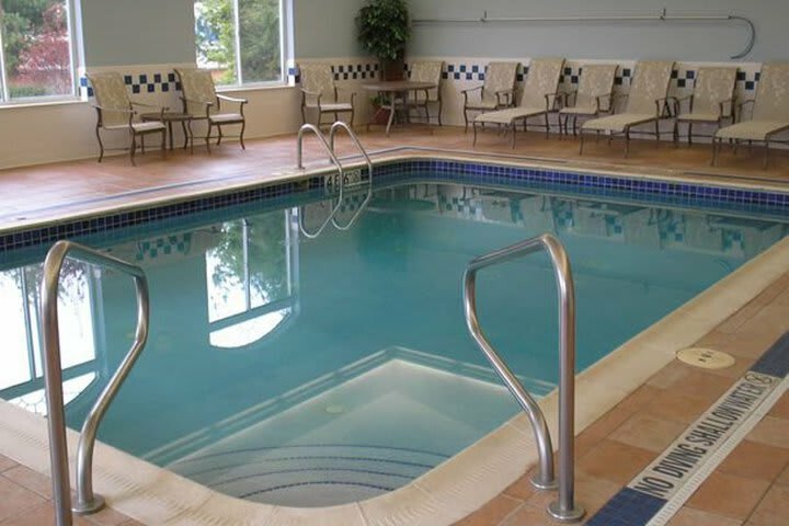 Hotel Springhill Suites Pittsburgh Airport