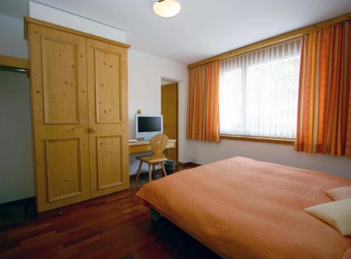 Hotel P�stli