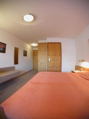 Hotel P�stli