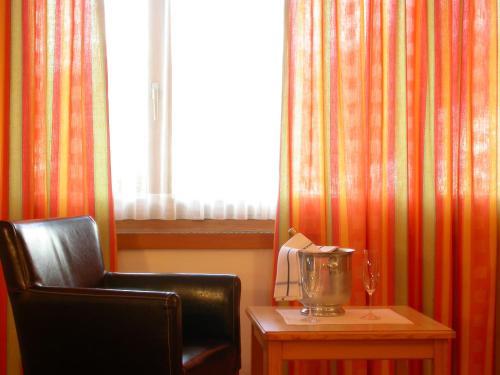 Hotel P�stli
