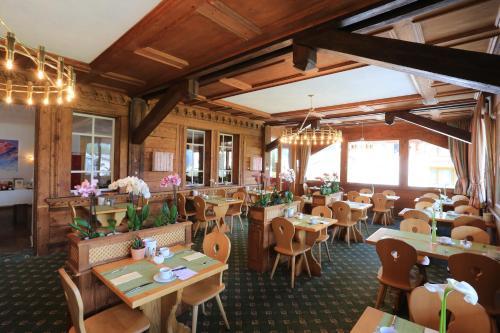 Hotel P�stli