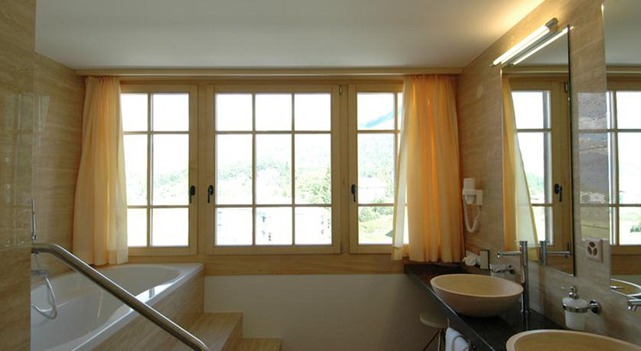 Schweizerhaus Swiss Quality Hotel