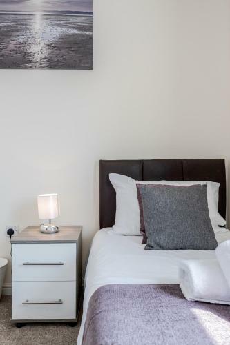 Conen Chafford One Apartment