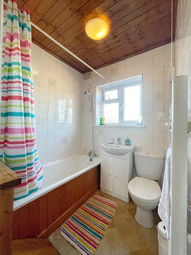 Apartamento 3 Bed Duplex Flat, Free Wifi & Netflix, Ideal For Contractors