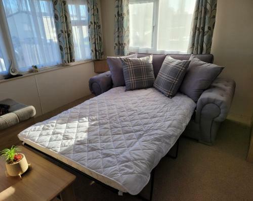 Lovely Static Caravan At Billing Aquadrome