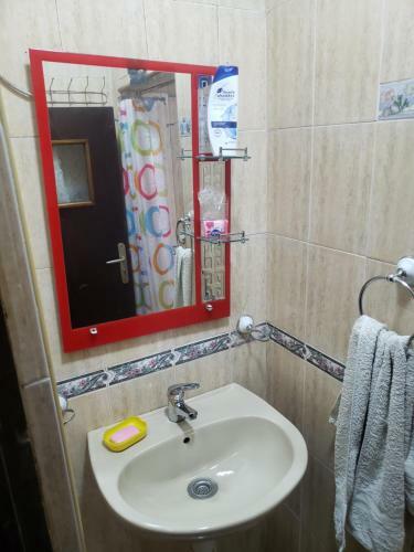 Lovely Sunny And Cozy Apartment With Free Parking