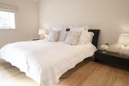 Roundhill Estate