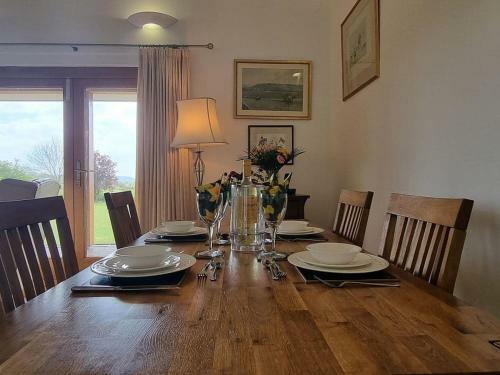 Paddock Lodge