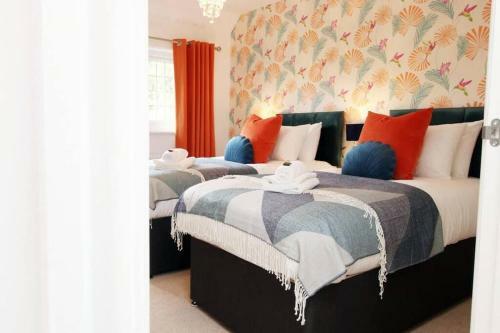 Apartamento Perfect For Large Families Or Large Work Groups In Pontypool