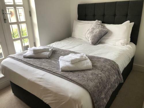 Blue Sky Apartments@guildford Town Centre