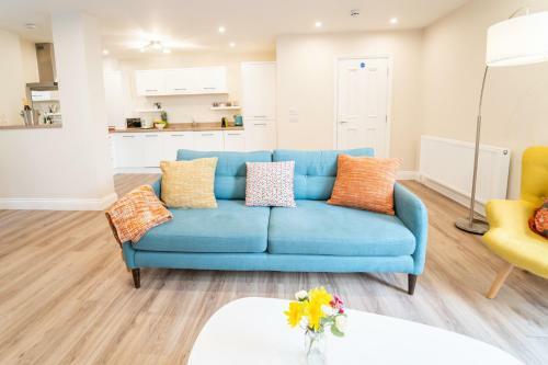 South Quay Apartment