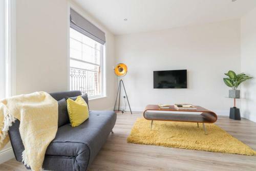 Apartamento South Quay Penthouse - 2 Bed