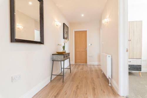 Apartamento South Quay Penthouse - 2 Bed