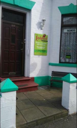 Hostal The Ladybird Guesthouse