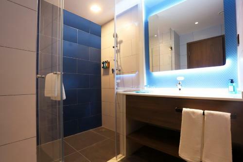 Holiday Inn Express Harbin Exhibition Center, An Ihg Hotel
