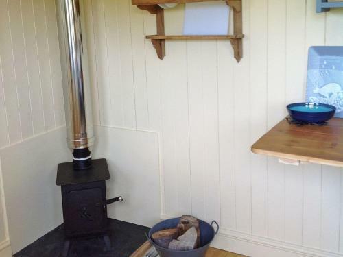 Shepherds Hut At The Beeches