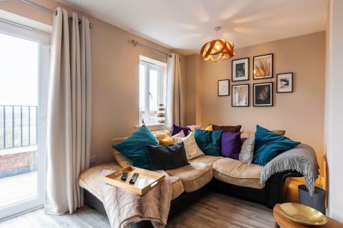 Deluxe, Modern, Spacious Home Away From Home