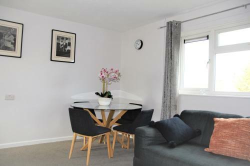 Bookeduk: Modern Apartment In Hatfield Heath