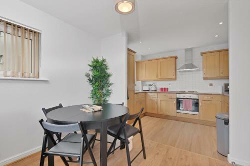 Parkhouse Serviced Apartment Hatfield Town Centre