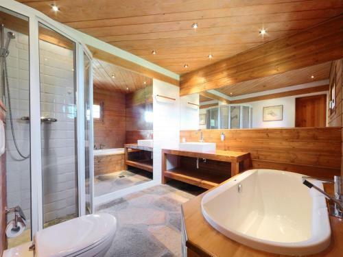 Villa Holiday Home Les Cl�ves