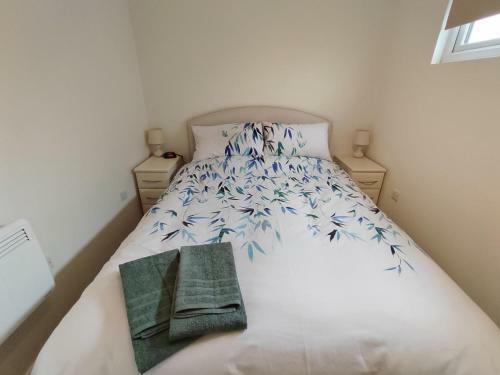 Apartamento Le Petit Chateau, A Snug 1-bed 1-bath By The Coast