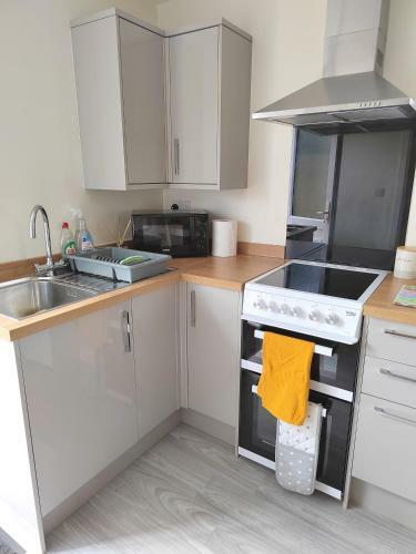 Apartamento Le Petit Chateau, A Snug 1-bed 1-bath By The Coast