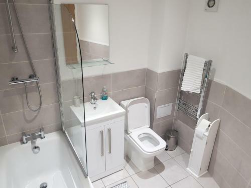 Homebird Property - Epsom Apartment