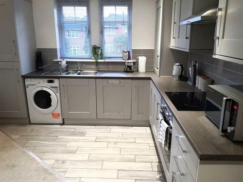 Homebird Property - Epsom Apartment