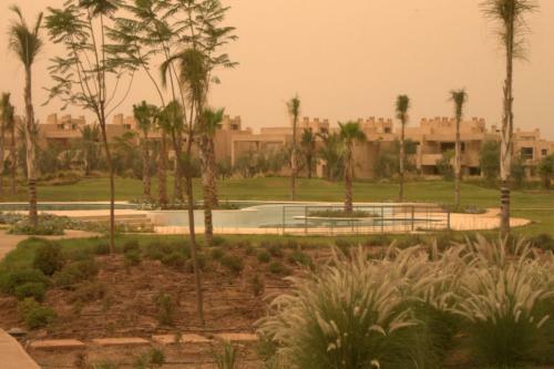 Golf City Apartment