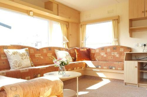 Avocet Holiday Van, Close To Beach - Pets Go Free