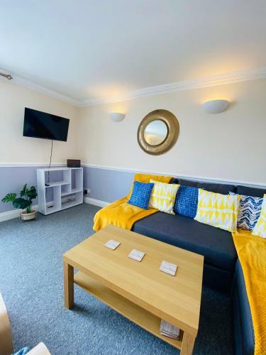 Sea Front White Rock Apartment