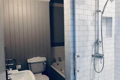 Seaside Escape - Gorgeous 2 Bed Apartment In St-leonards-on-sea