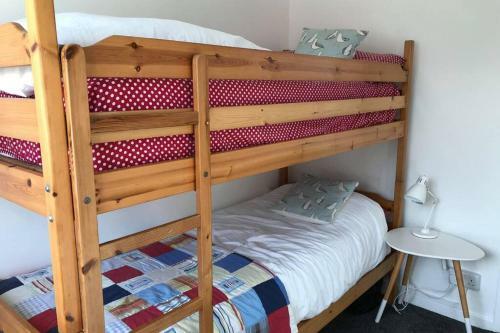 Apartamento Cosy, Quiet Bungalow, One Minute From The Beach.