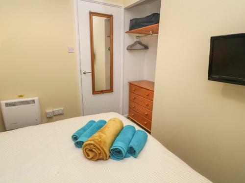 6 Strawberry Hill