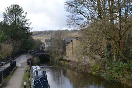 Canal View Apartment