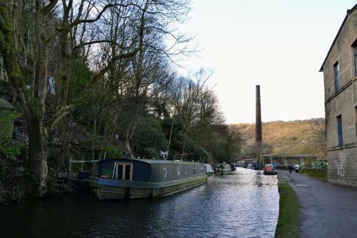 Canal View Apartment