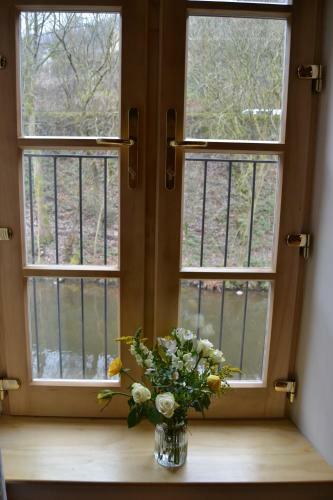 Canal View Apartment